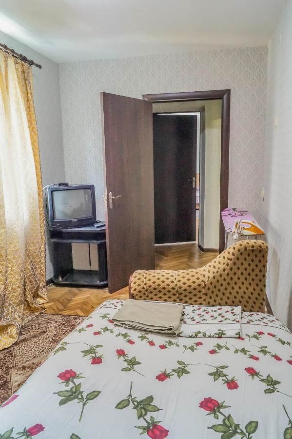 Апартаменты Apartments on Druzhby Narodiv 6 A Киев-19